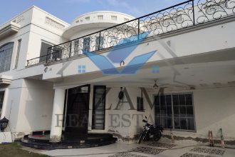 2 KANAL MODERN DESIGN HOUSE FOR SALE IN DHA PHASE 8 PARK VIEW