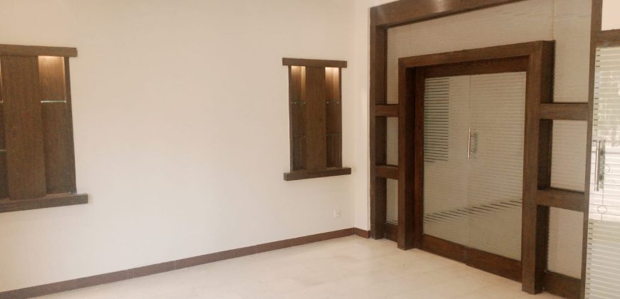 10 Marla beautiful house for rent in DHA phase 8 Ex Air Avenue