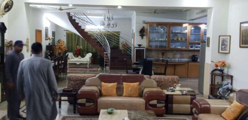 2 Kanal full furnished house for sale in Eden Punjab