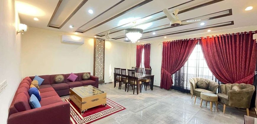 2 Kanal luxuries bungalow for rent in forest stadium