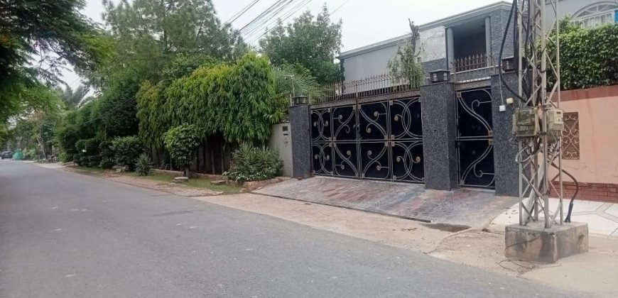 2 Kanal old house for sale in DHA Phase 1 Block N