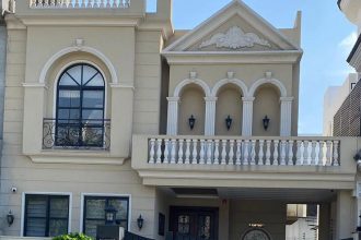 10 Marla Spanish design house for sale in DHA Phase 5 Near by Park direct owner meeting