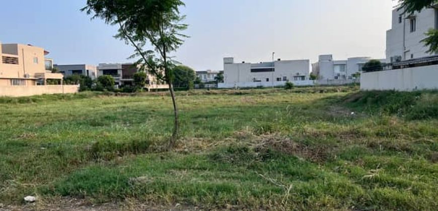 1 Kanal residential plot for sale in DHA Phase 8 Ex Park View Block C