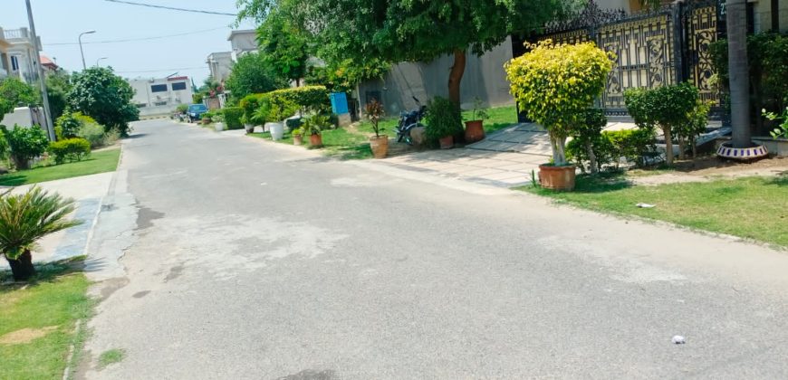 10 Marla residential plot for sale in DHA Phase 8 Ex Air Avenue