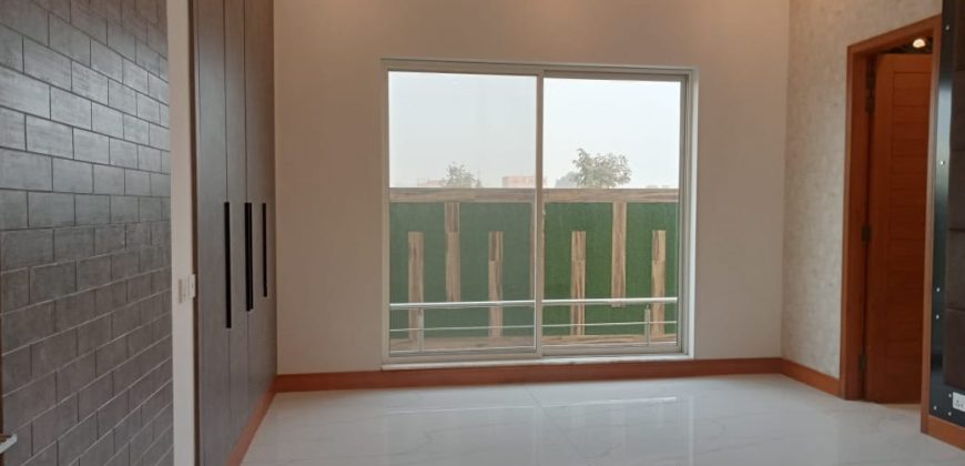 1 Kanal modern design basement house for sale in DHA Phase 8 Outclass location