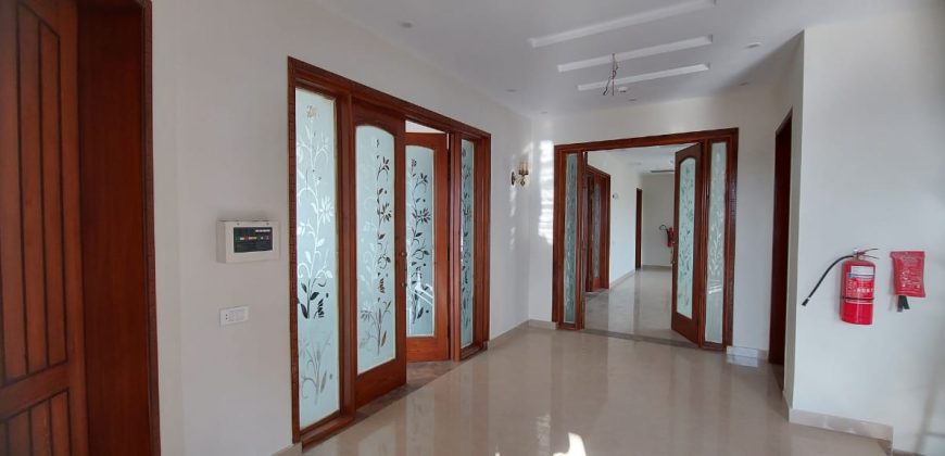 12 Marla fully basement house for sale in DHA Phase 4 Block EE