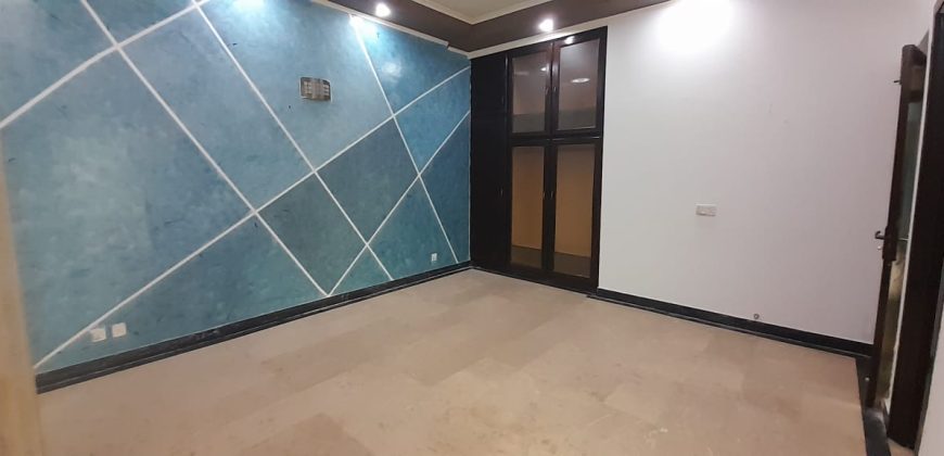 10 Marla upper portion for rent in DHA Phase 8 Eden City