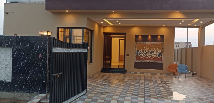 10 Marla beautiful house for sale in DHA phase 7 block y