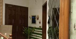 10 Marla owner made house for sale in Paragon City