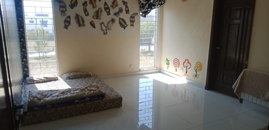 1 Kanal upper portion for rent in DHA Phase 8 Ex Park View