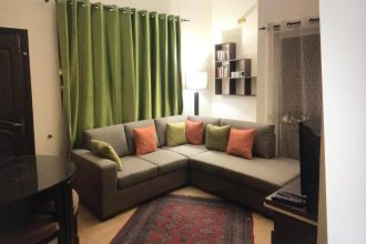 10 Marla upper portion full furnished for rent in dha phase 8 Ex air avenue