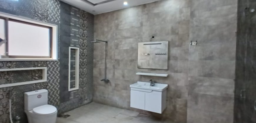 1 Kanal basement house for sale in DHA Phase 8 Eden City