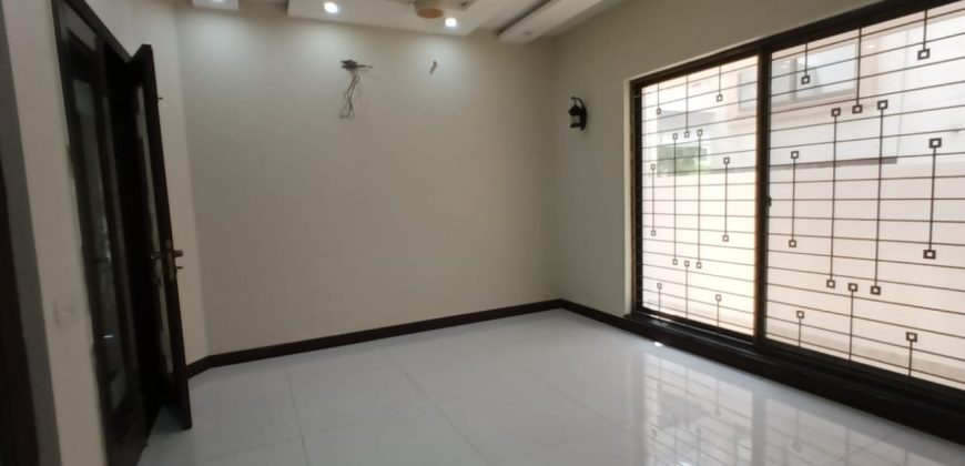 1 Kanal basement house for sale in DHA Phase 8 Eden City