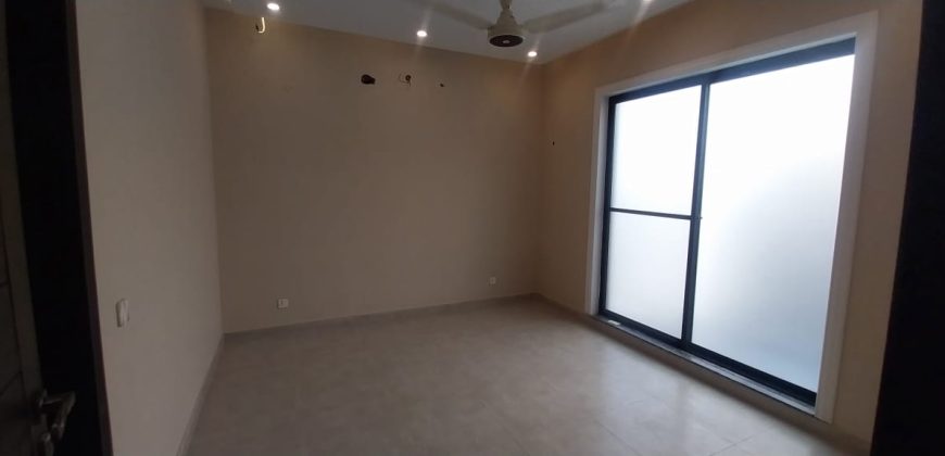 10 Marla house for rent in DHA Phase 8 Ex Air Avenue