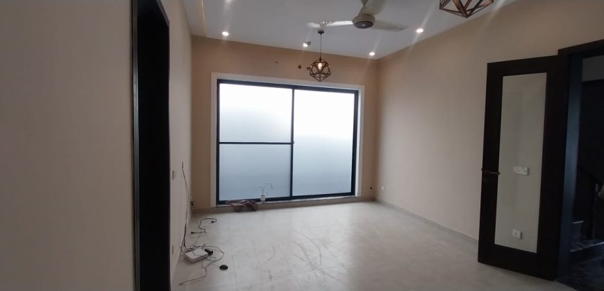 10 Marla house for rent in DHA Phase 8 Ex Air Avenue