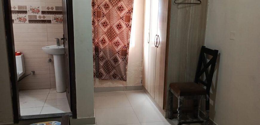 flat full furnished for rent in Paragon City (bachelors Students)