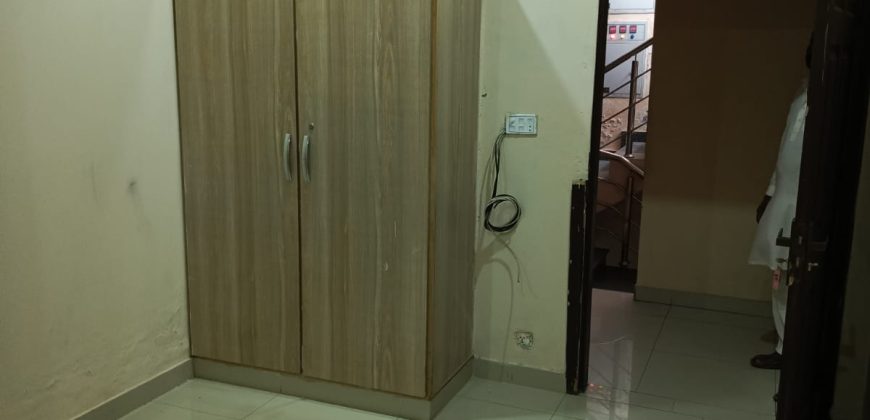 flat full furnished for rent in Paragon City (bachelors Students)