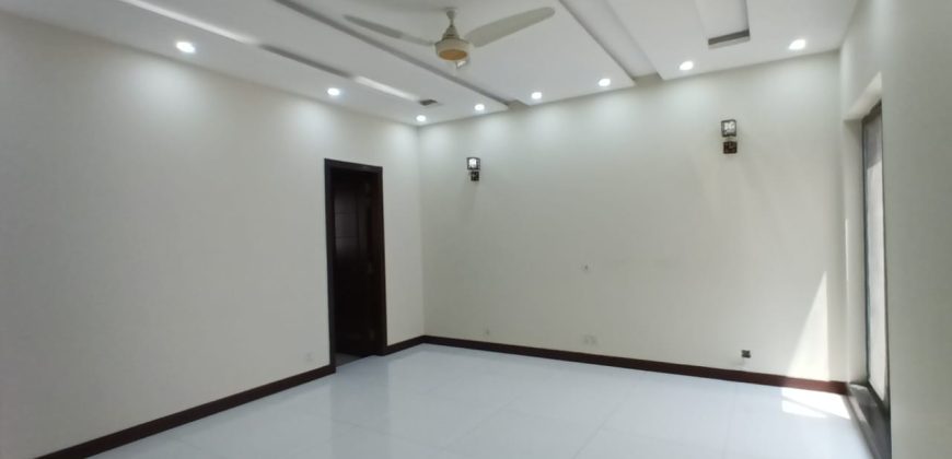 1 Kanal basement house for sale in DHA Phase 8 Eden City