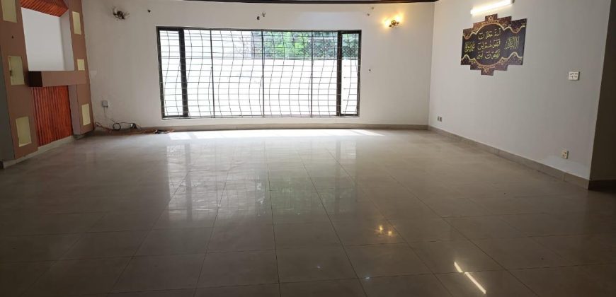 1 Kanal modern design full basement house for sale in DHA Phase 8 Ex Park View