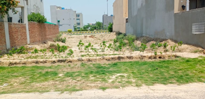 1 Kanal residential plot for sale in DHA Phase 8 Ex Park View B