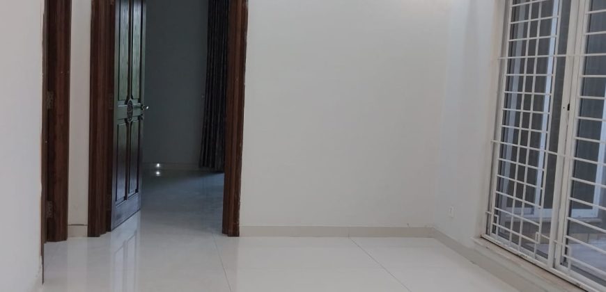 10 Marla house for rent in DHA Phase 8 Eden City