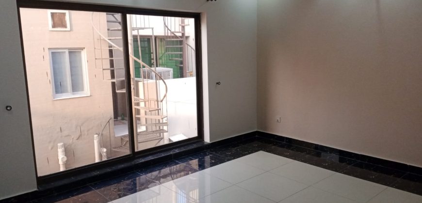 10 Marla upper portion for rent in DHA Phase 8 Eden City