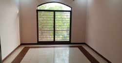 10 Marla upper portion for rent in DHA Phase 8 Eden City