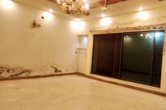 1 Kanal beautiful house for sale in DHA phase 8 Ex Air Avenue