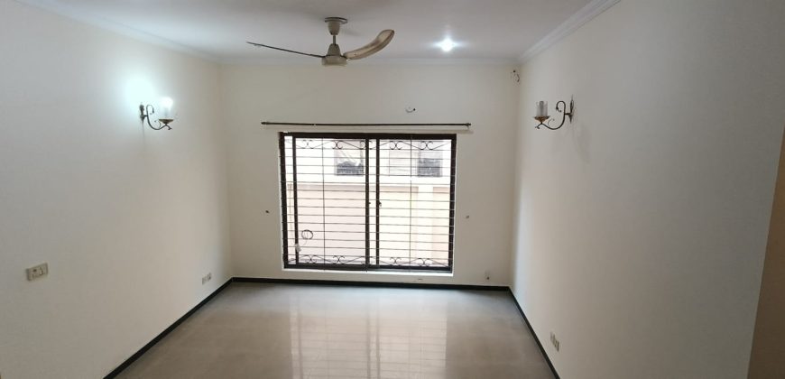 10 Marla house for sale in DHA Phase 8 Ex Park View