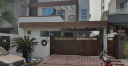 10 Marla house for sale in DHA Phase 8 Ex Air Avenue