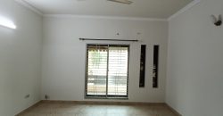 10 Marla house for sale in DHA Phase 8 Ex Air Avenue