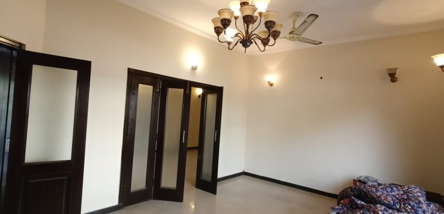 14.5 Marla house for sale in DHA Phase 8 Ex Air Avenue Block M