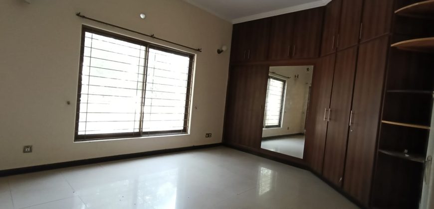 14.5 Marla house for sale in DHA Phase 8 Ex Air Avenue Block M